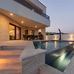 Princessa Villa *