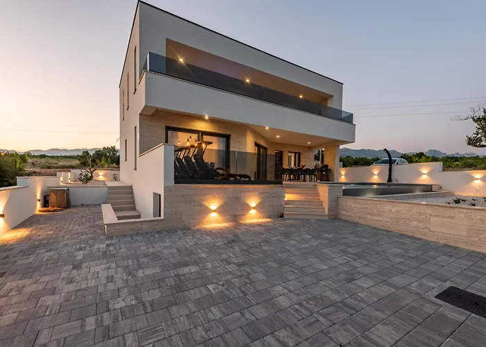 Princessa Villa Maslenica